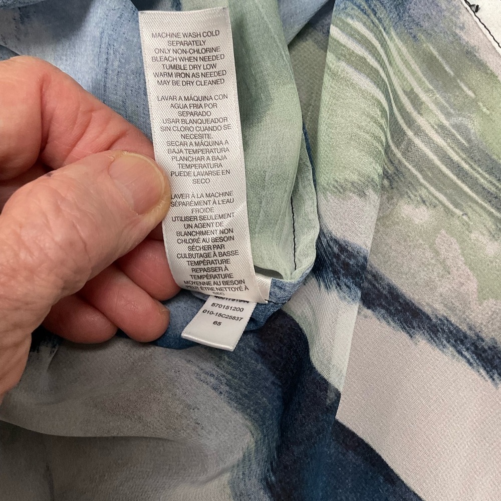 Chico's Bliss Annika Sheer Tunic Abstract Print Blouse Blue Sz 12 (M) Chico’s 2) - Picture 10 of 10